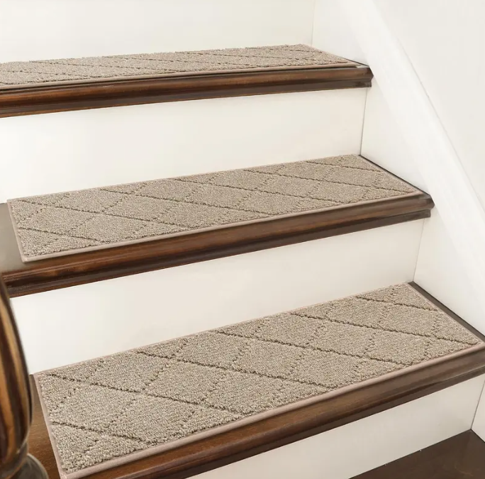 Stuffed stair mat, made in China, anti slip and wear-resistant stair mat