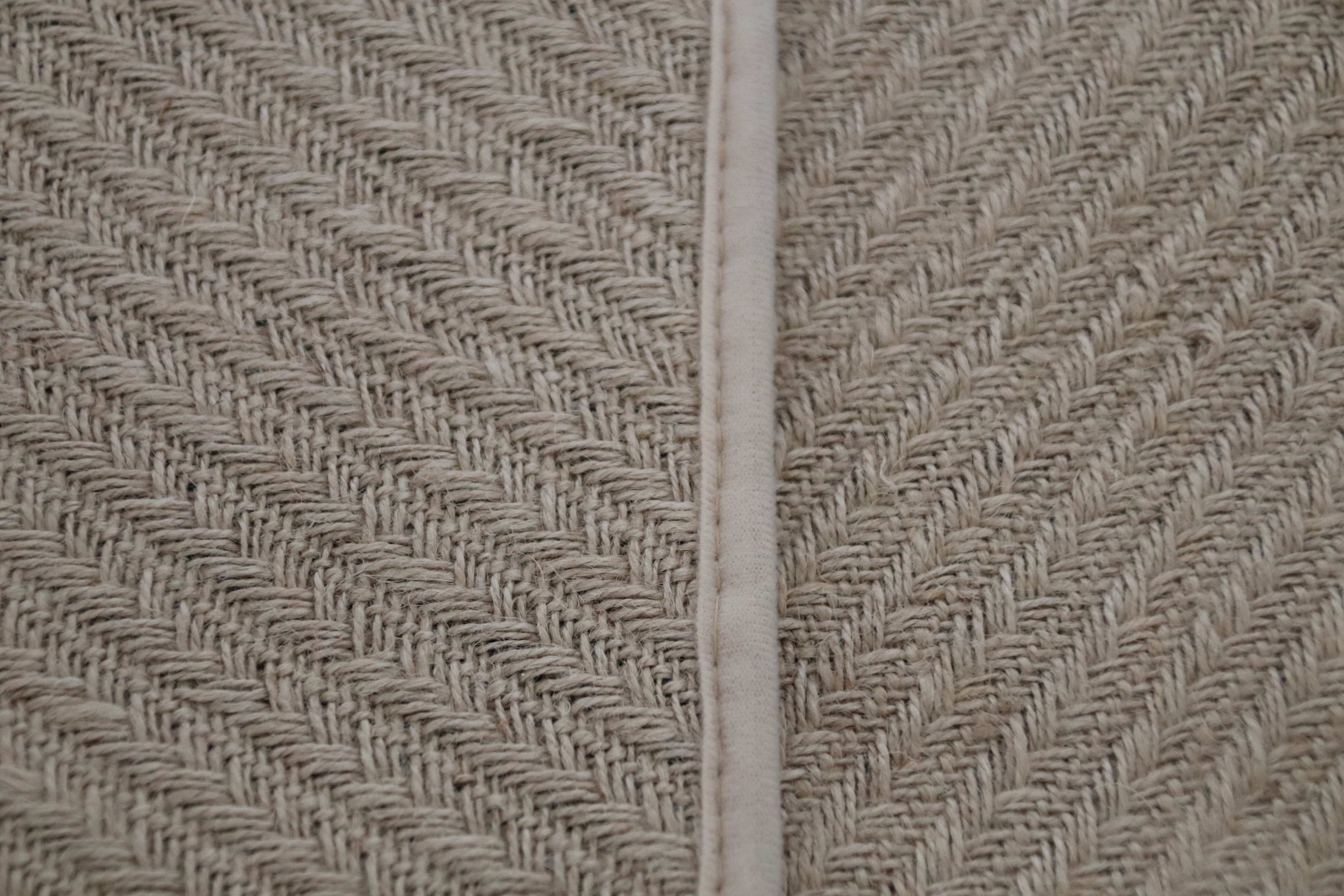 Durable natural jute fiber door mat