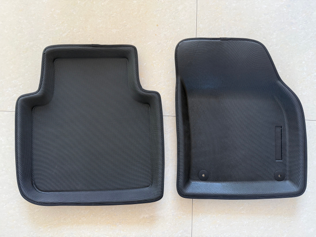 3D integrated TPE car floor mat installation