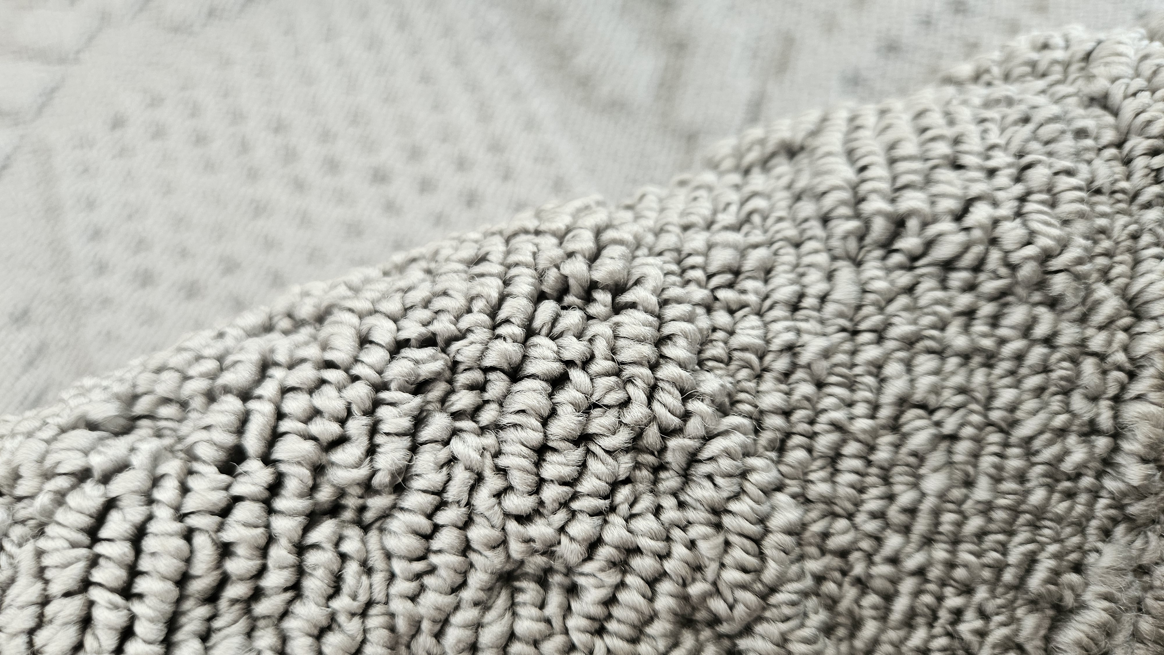 Circular velvet scraping sand cushion surface display (4)