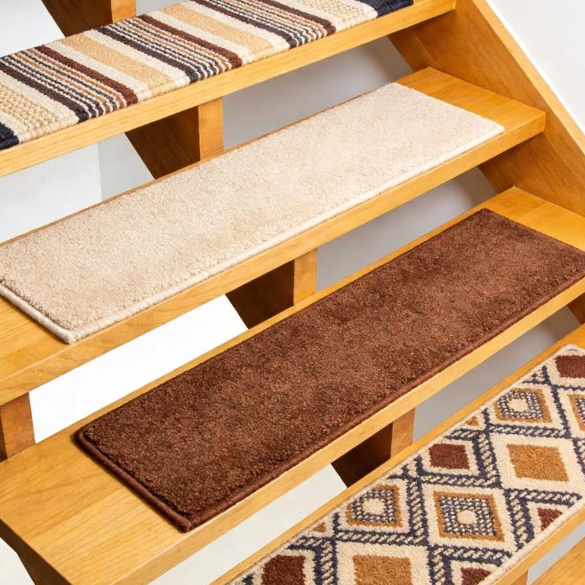 Top 10 Stair Mats for Hardwood Stairs in Modern Homes
